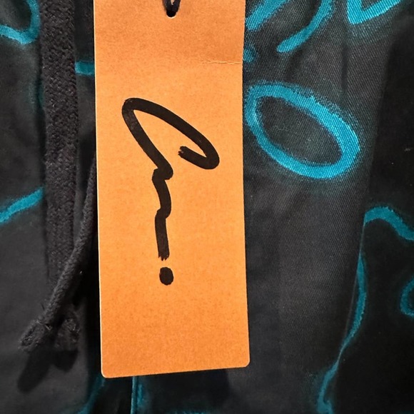 Cristina Martinez Gender Inclusive Print Cargo Shorts I - Picture 12 of 13